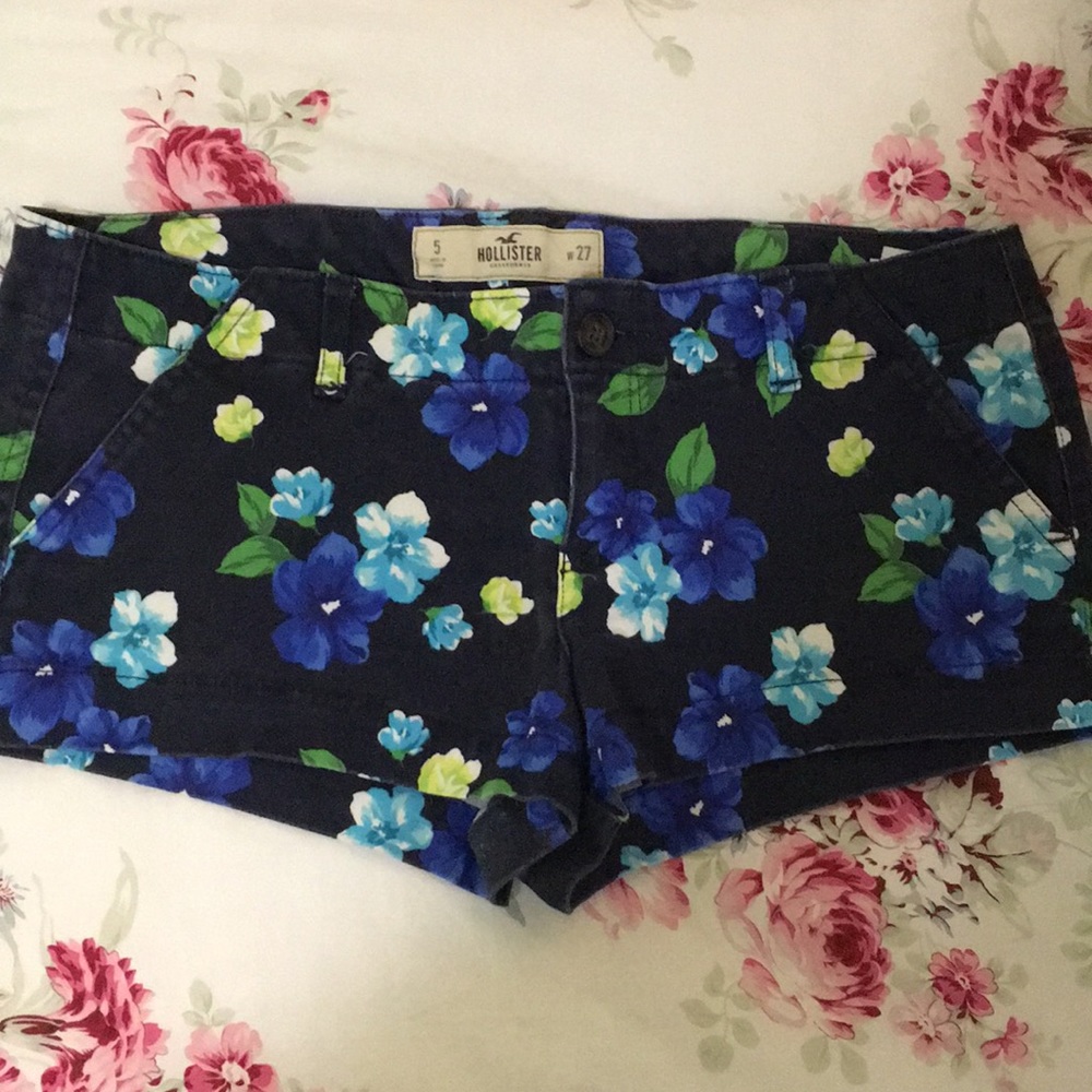 Hollister Floral Shorts